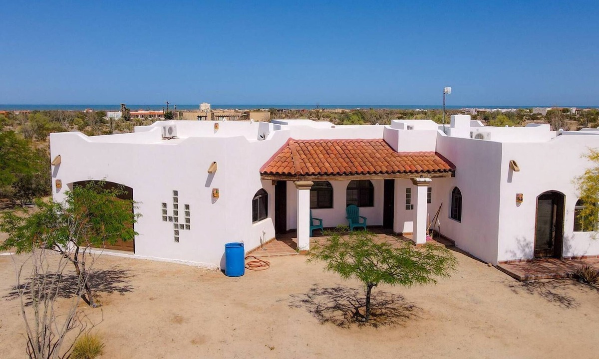 El Dorado Ranch House | Casa Frazier: Spacious 3BR home
