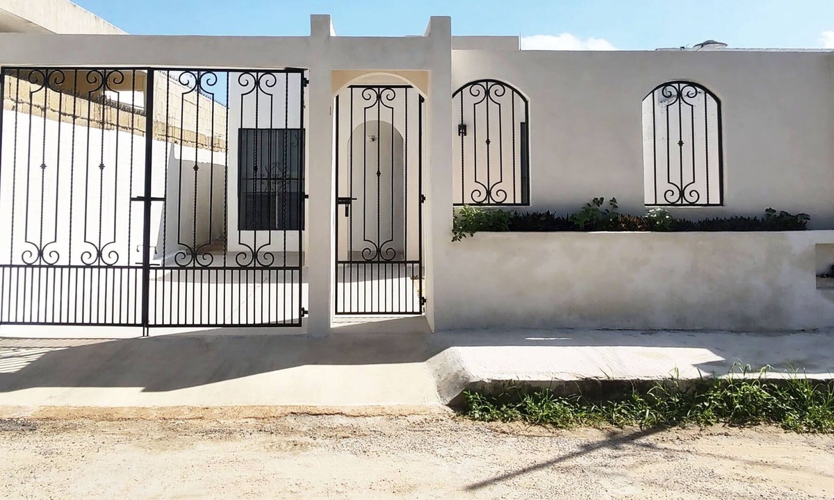 Merida House | Casa Kanté. Beautiful house in the north of Merida, 20 min to beach