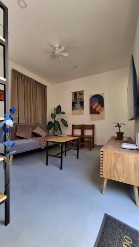 Los Reyes House | casa privada con jardín y cochera