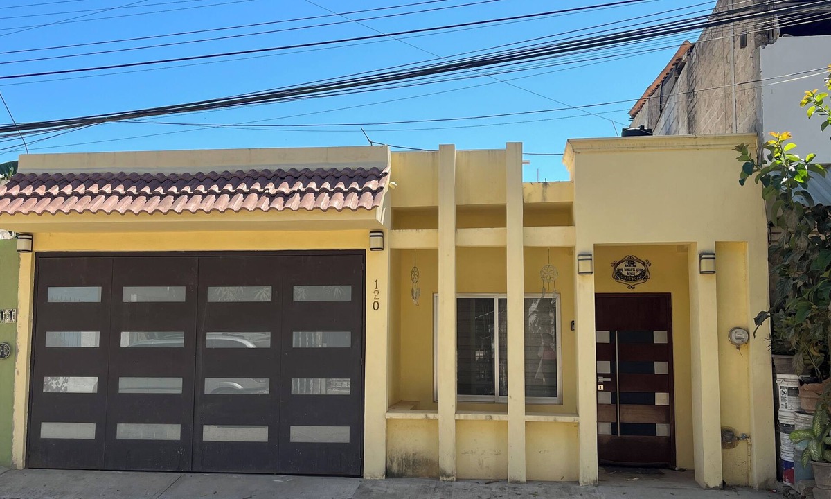 Bucerias House | Casa Sueños in Bucerias Mexico with Private Pool and Private Parking Garage.