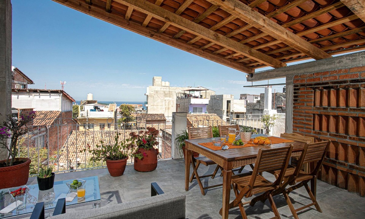 Downtown Puerto Vallarta Hotel | Casitas Miramar Puerto Vallarta Malecón