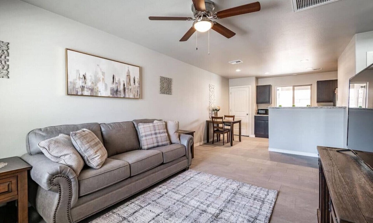 Kingman House | Centrally Located 1 Bed 1 Bath Home-Brand New