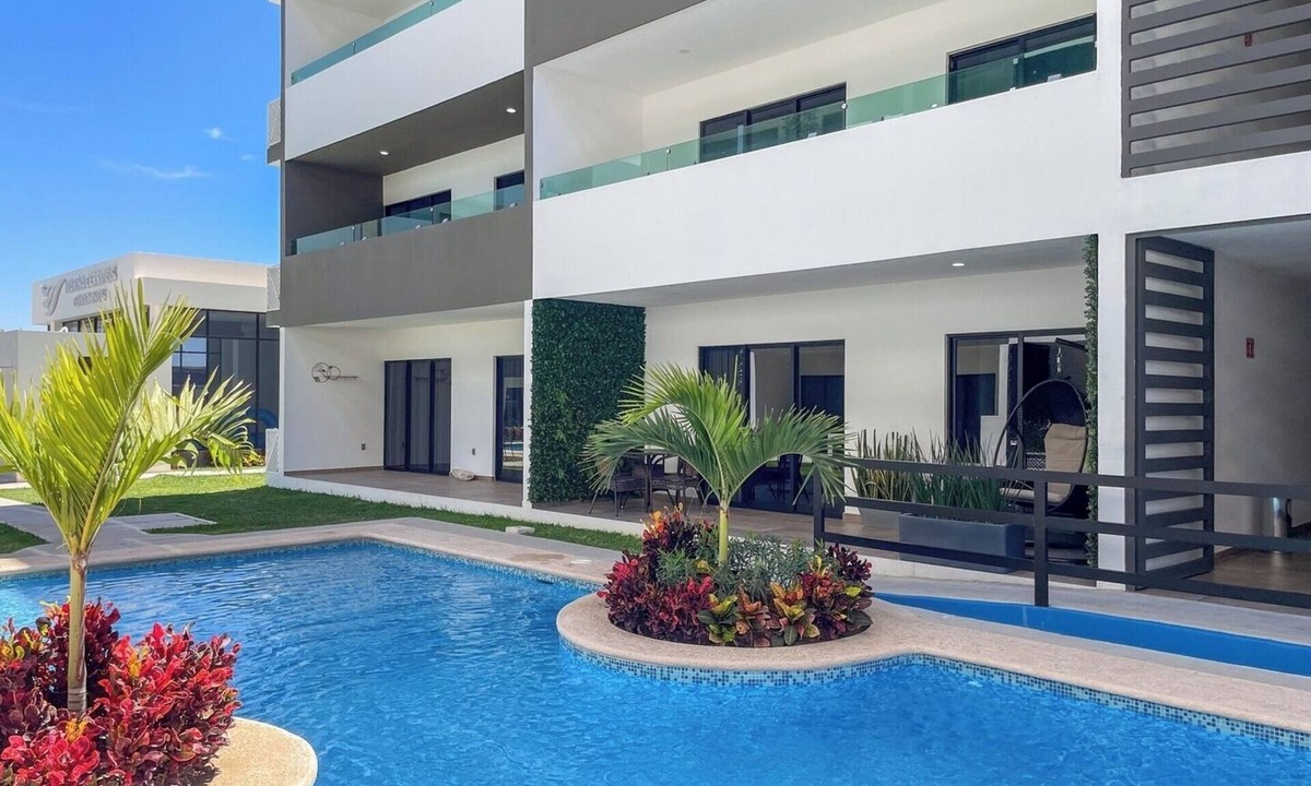 Villa Marina Apartment | Cerritos Beach Apartment: Steps from the Sand