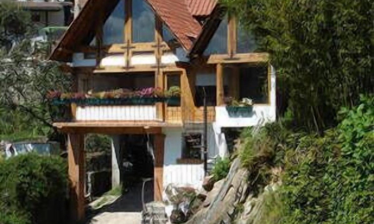 Monte Alto House | Chalet los Cuatro Manguitos for 10 people 5 min away from lake & downtown