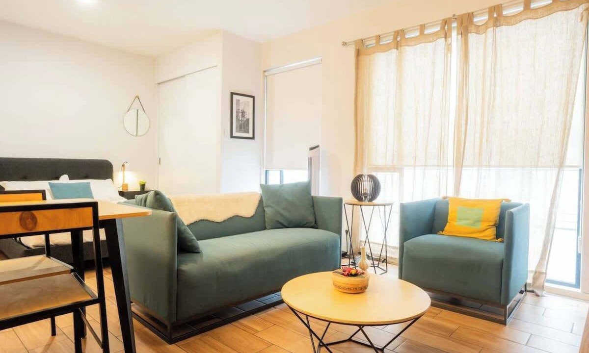 Cuauhtemoc Apartment | Charming Studio w/Gym | Historic Heart of CDMX