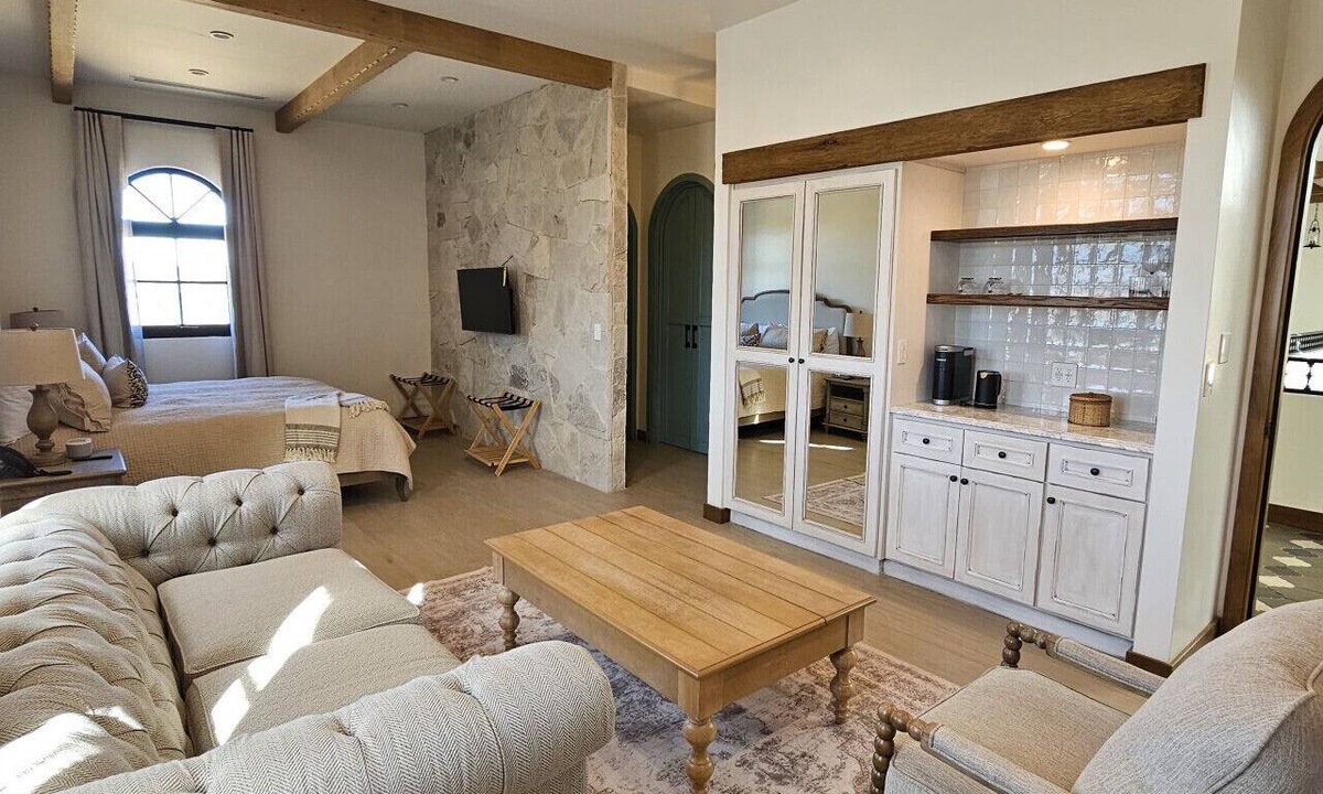 Valle de Guadalupe Condo | Chateau Del Valle | Scenic Luxe Premium Suite