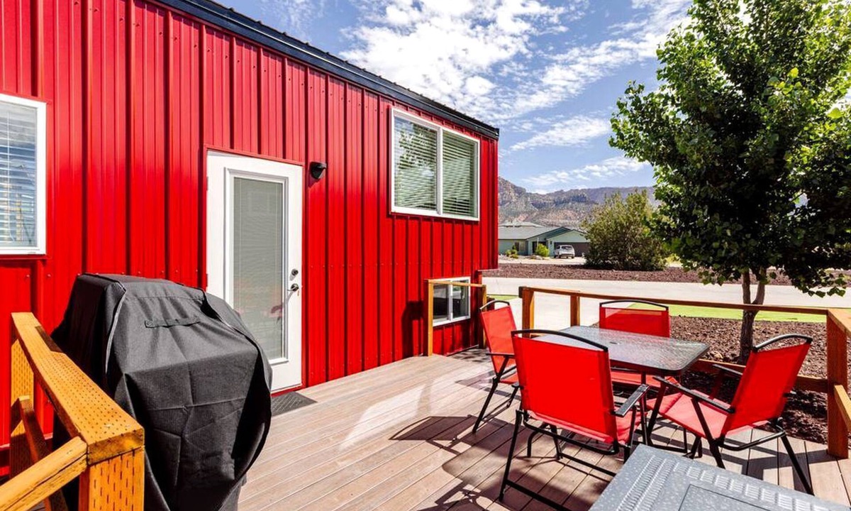 Apple Valley Cabin | Chill Out in Style: Tiny Home Paradise with Hot Tub in Apple Valley