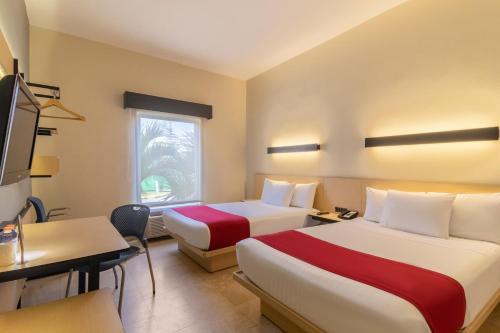 Downtown Cancun Hotel | City Express by Marriott Cancun