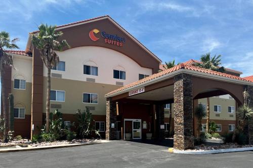 Peoria Hotel | Comfort Suites Peoria Sports Complex