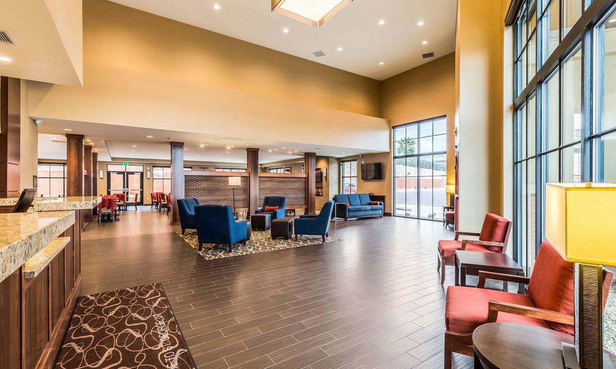 St. George Hotel | Comfort Suites St George - University Area