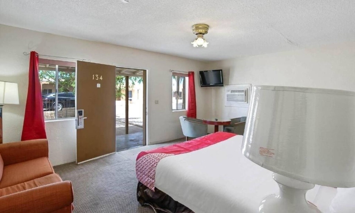 Yuma Hotel | Comfortable Stay Near Yuma Territorial Prison Park & West Wetlands Park