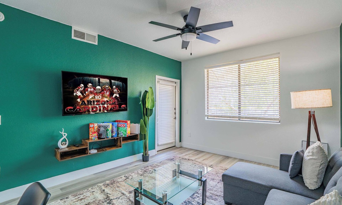 Glendale Sports and Entertainment District Apartment | Contemporary Condo at Westgate | Pool, Gym & W/D