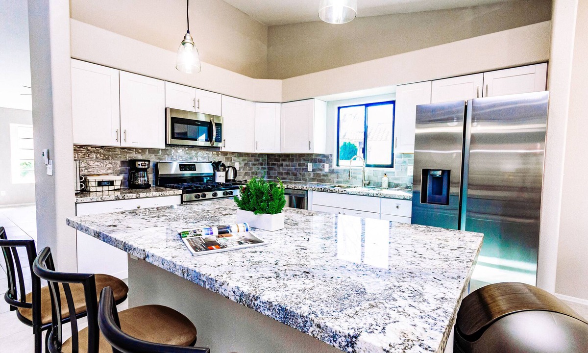 Oro Valley Estates House | Contemporary Oro Valley Retreat - Mountain Views!
