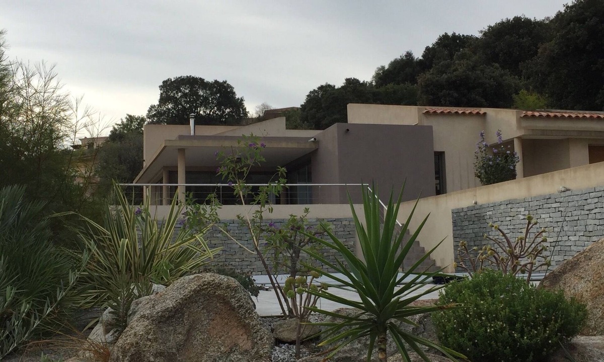 Algajola Villa | Contemporary villa, pool, sea view, near beach.
