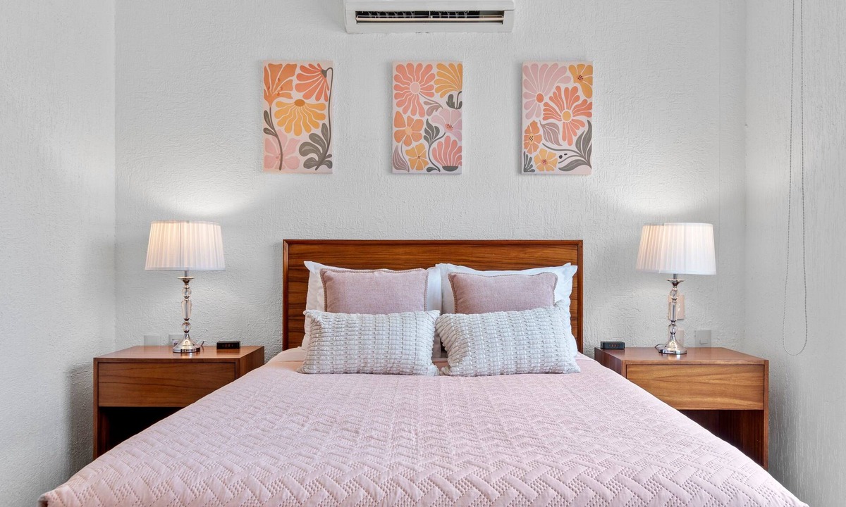 Puerto Vallarta Apartment | Cozy 2BR in Versalles – Walk to Beach & Dining
