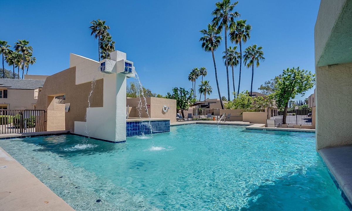 Tucson Condo | Cozy Condo! New low rates for Spring/Summer 2026! Pet Friendly!