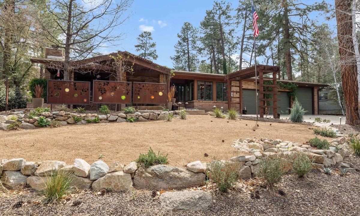 Mountain Club House | Cozy Prescott Retreat Near Downtown & Pines