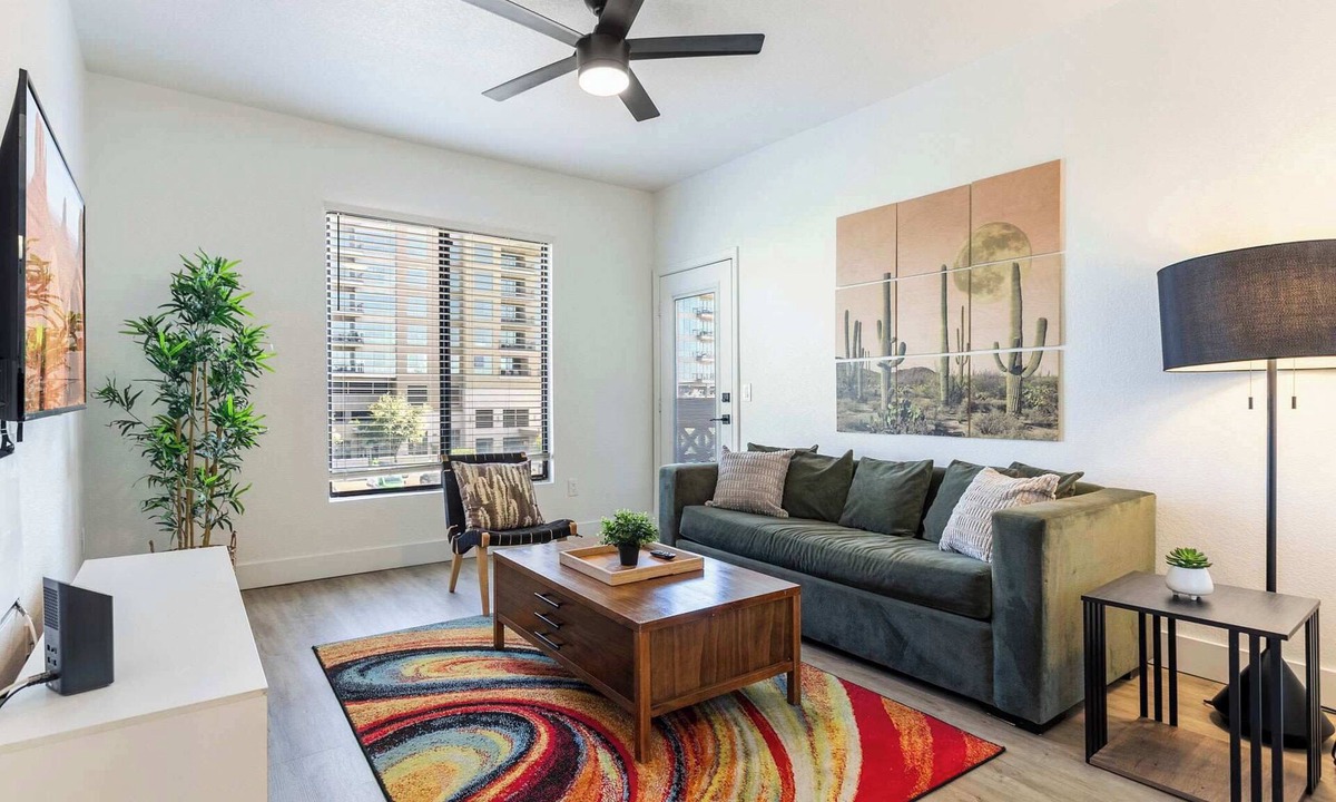 Desert Paradise Estates Apartment | CozySuites at Kierland Commons with pool #16