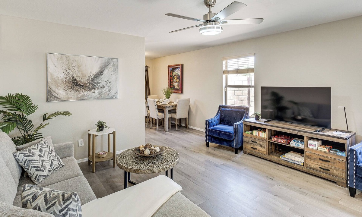 Casa Grande House | Dedicated Office! Casa Grande Extended Stay