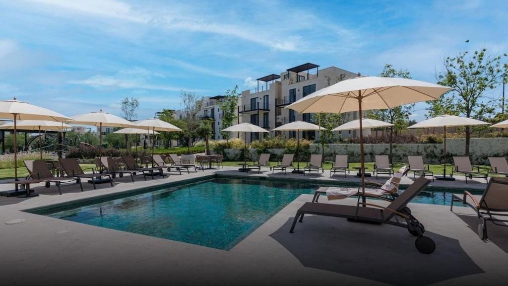 Arcos de San Miguel Apartment | Deluxe Design Condo, San Miguel