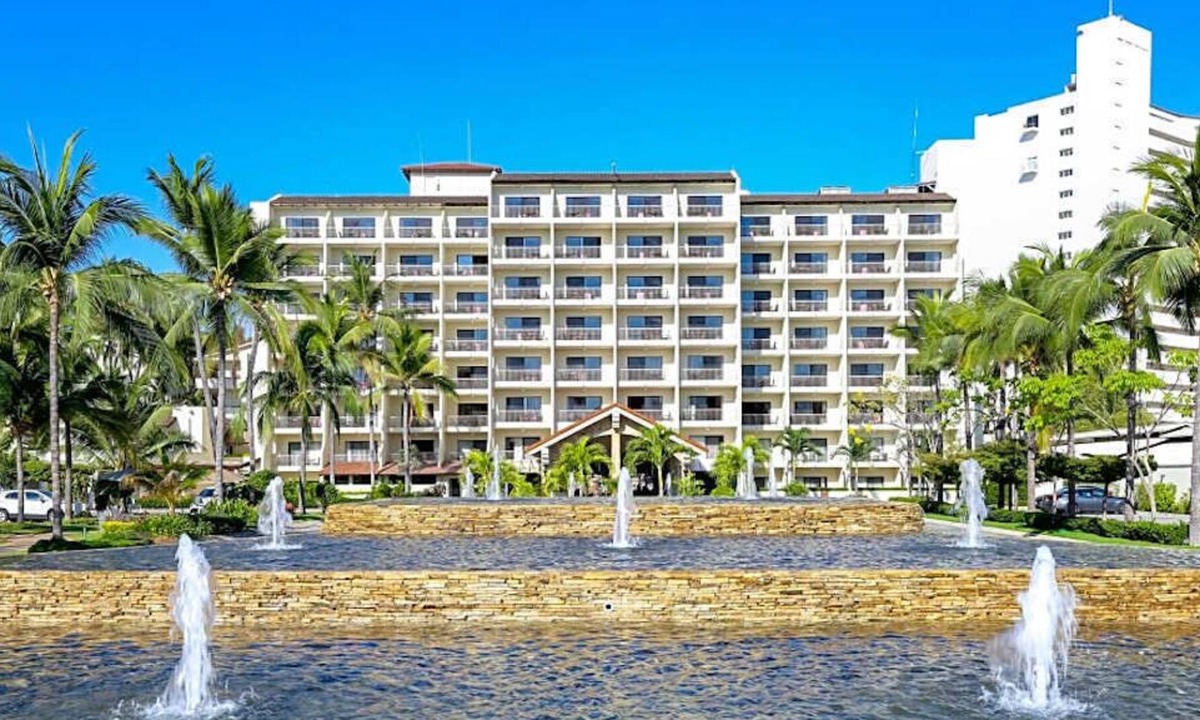 South Hotel Zone Resort | Deluxe Two Bedroom Suite in Puerto Vallarta