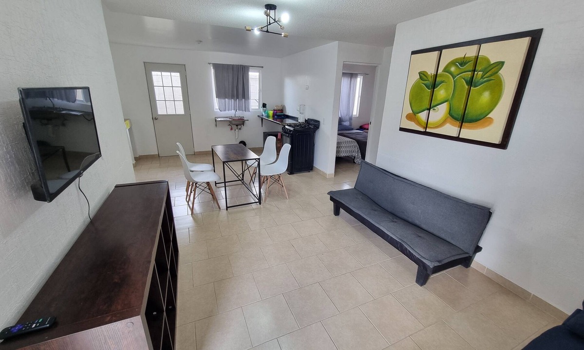 Queretaro Apartment | Depa muy ubicado Cortes 15B