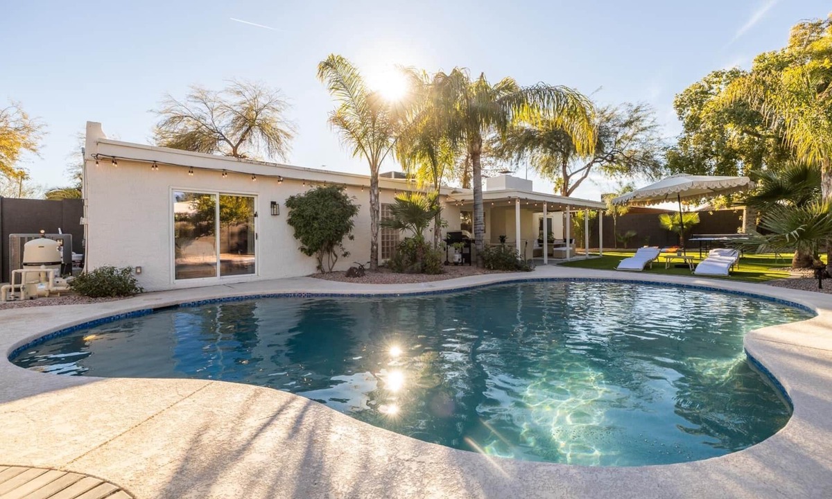 Raskin Estates House | Designer Hideaway w/Heated Pool and Ping Pong
