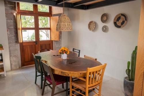 Cuauhtemoc Apartment | Designer Loft Mexico City's Vibrant Centro