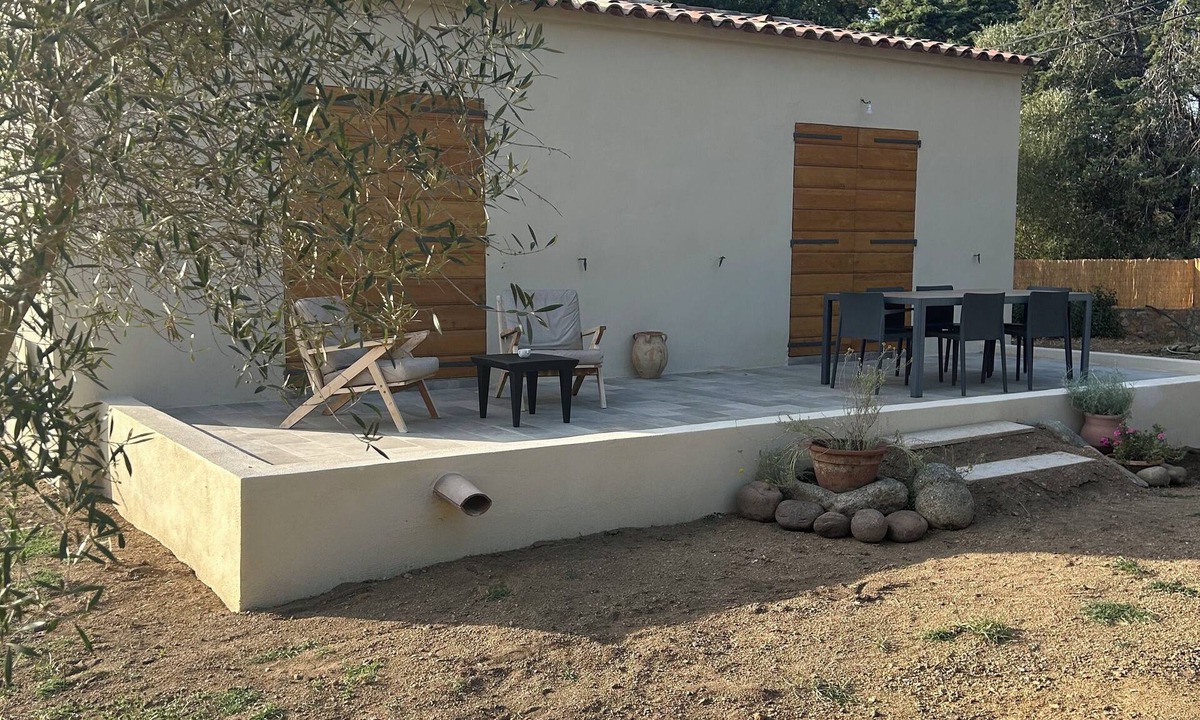 Pigna House | Detached house (casetta) between sea and countryside