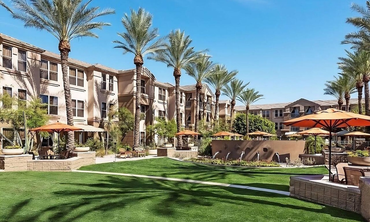Gainey Village Villas Hotel | Discover Ideally Located Suites in Gainey Ranch AZ w/Free Parking & Breakfast!