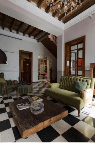 Cuauhtemoc Bed & Breakfast | El Patio 77 B&B