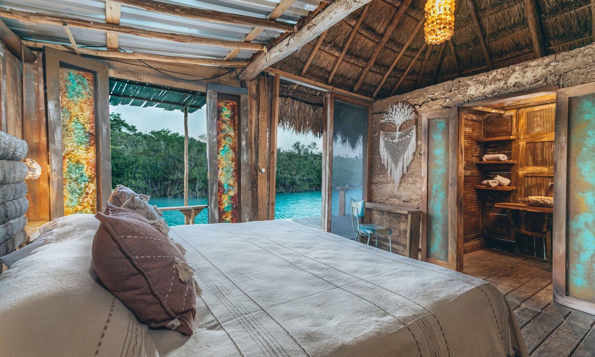 Huay-Pix Hotel | Embajada Universal