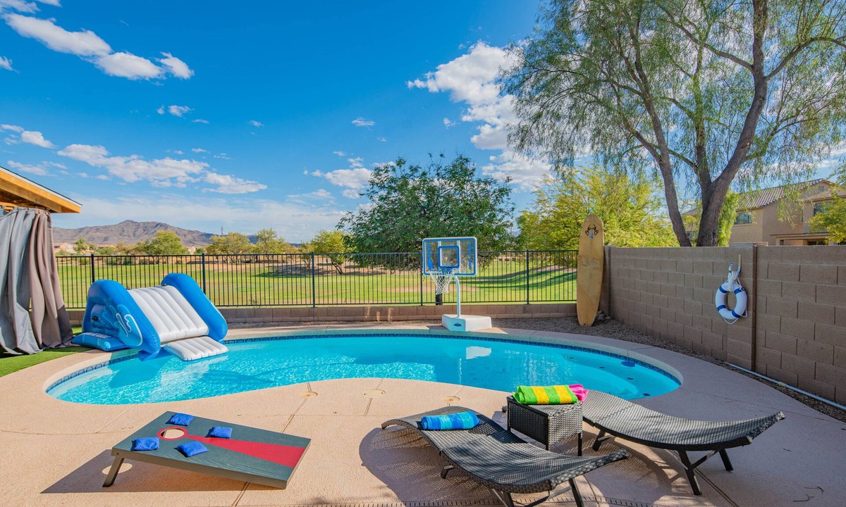 Rogers Ranch House | Entertainment Escape:Pool,Games & Views