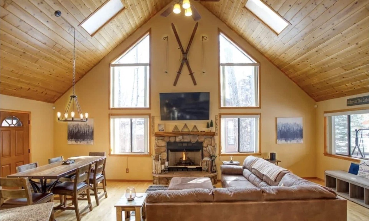 Pinetop House | Evergreen Escape