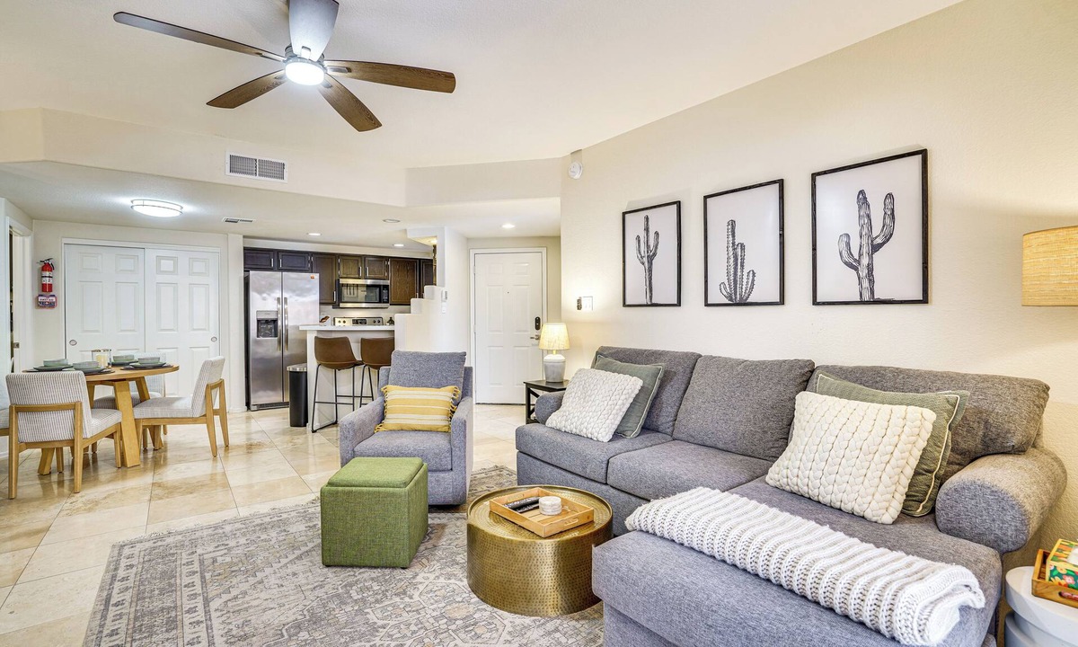 North Mountain Apartment | Family-friendly Condo w/Pool Access in Phoenix!