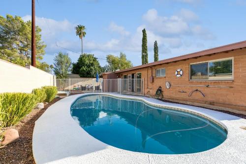 Tucson House | Family-Friendly Desert Oasis