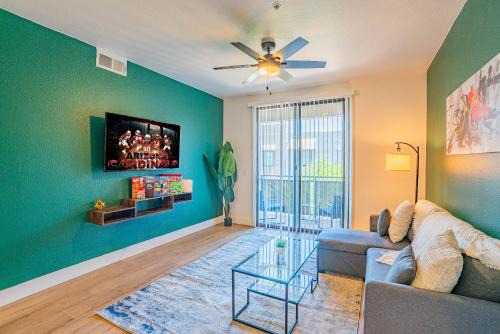 Glendale Sports and Entertainment District Apartment | Fancy 1BD Walk to Westgate Pool Gym WD