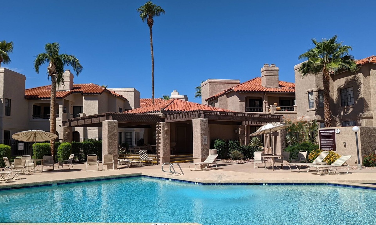 Village Four Condo | February in Scottsdale; pools, tennis/pickleball; small leashed dog welcome