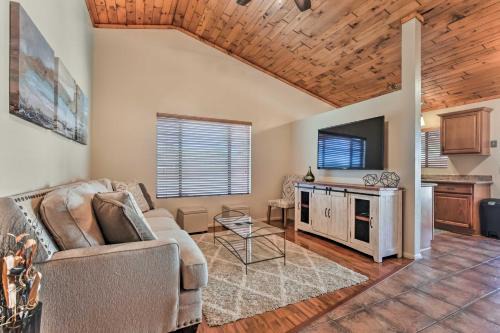 Coyote Corridor House | Fenced Yard & Grill! Tucson Family Escape