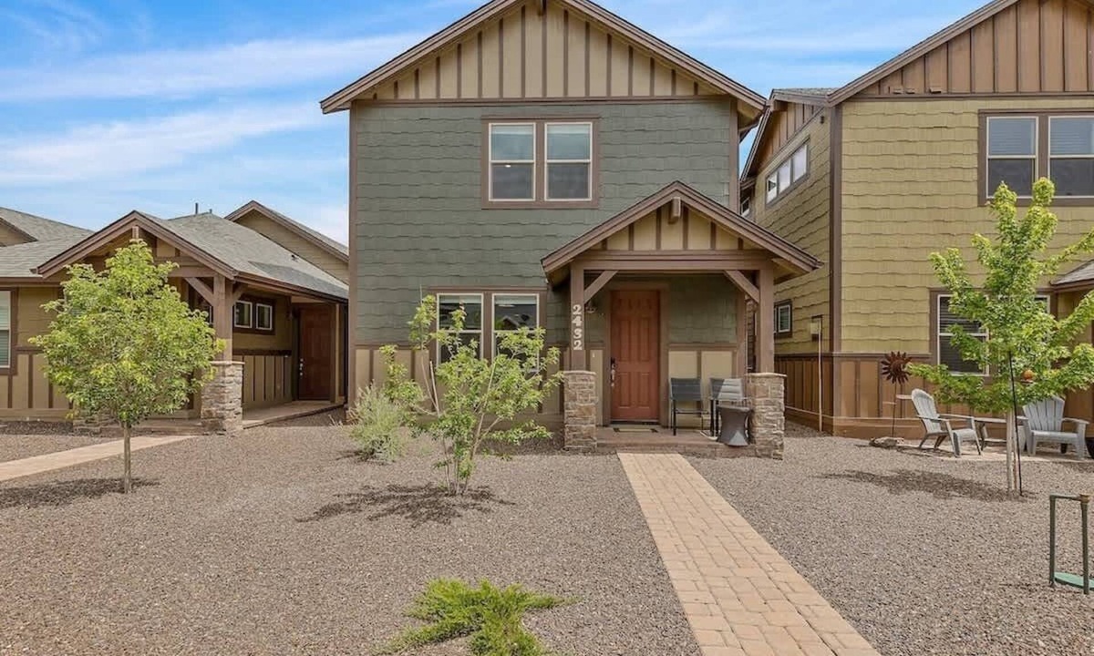 Flagstaff House | Flagstaff 3BR Cozy Retreat w/Fireplace & BBQ