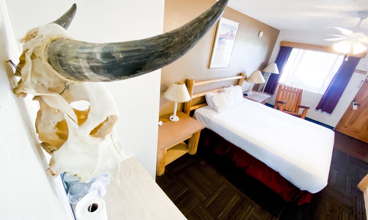 Camp Verde Hotel | Fort Verde Suites Motel
