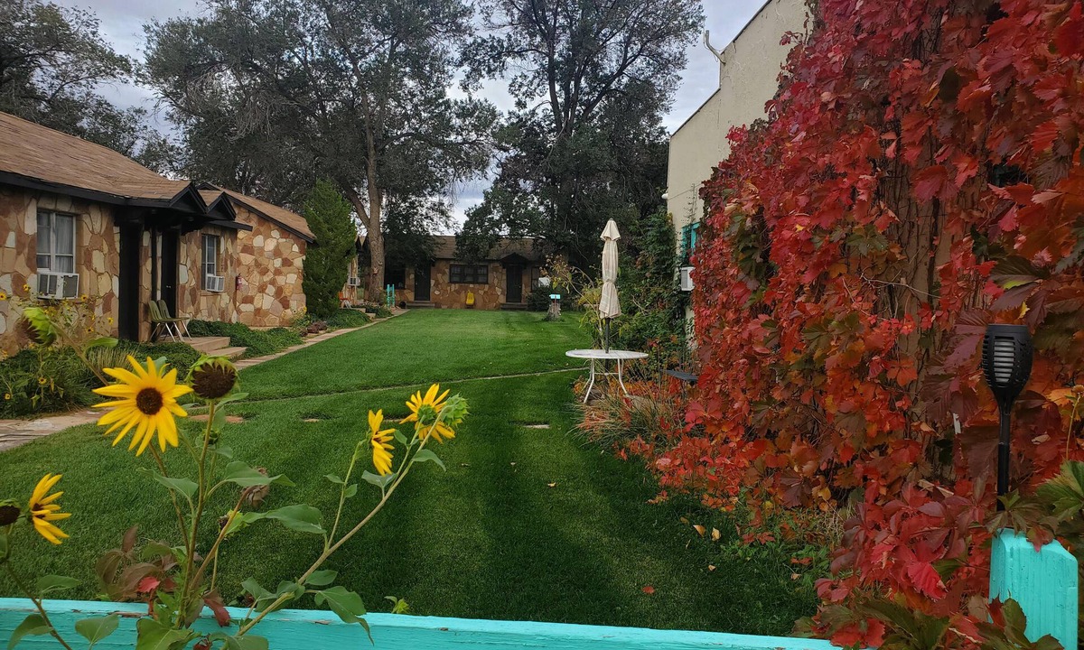 Fredonia Hotel | Grand Canyon Cabin