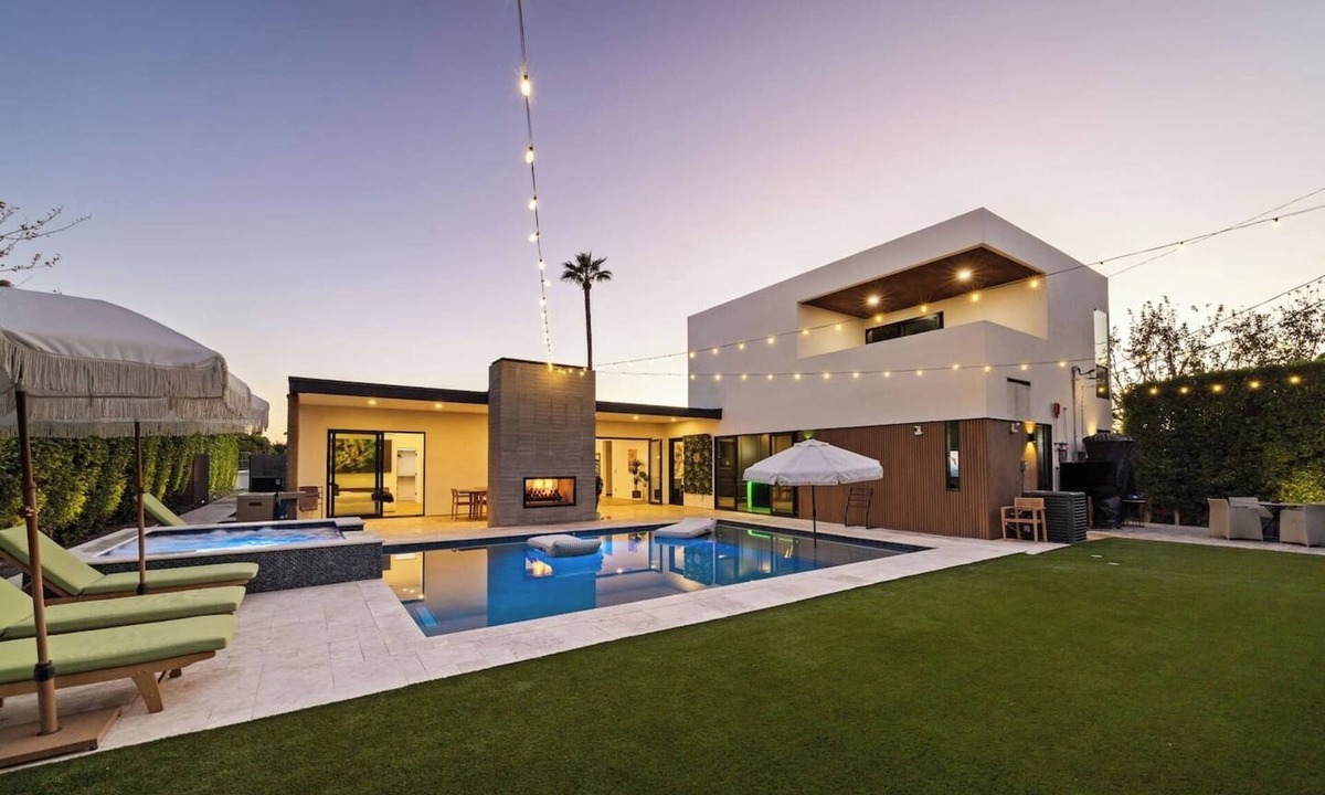 Rancho Ventura House | Green Acres Arcadia Pool/Hot Tub 10 Beds