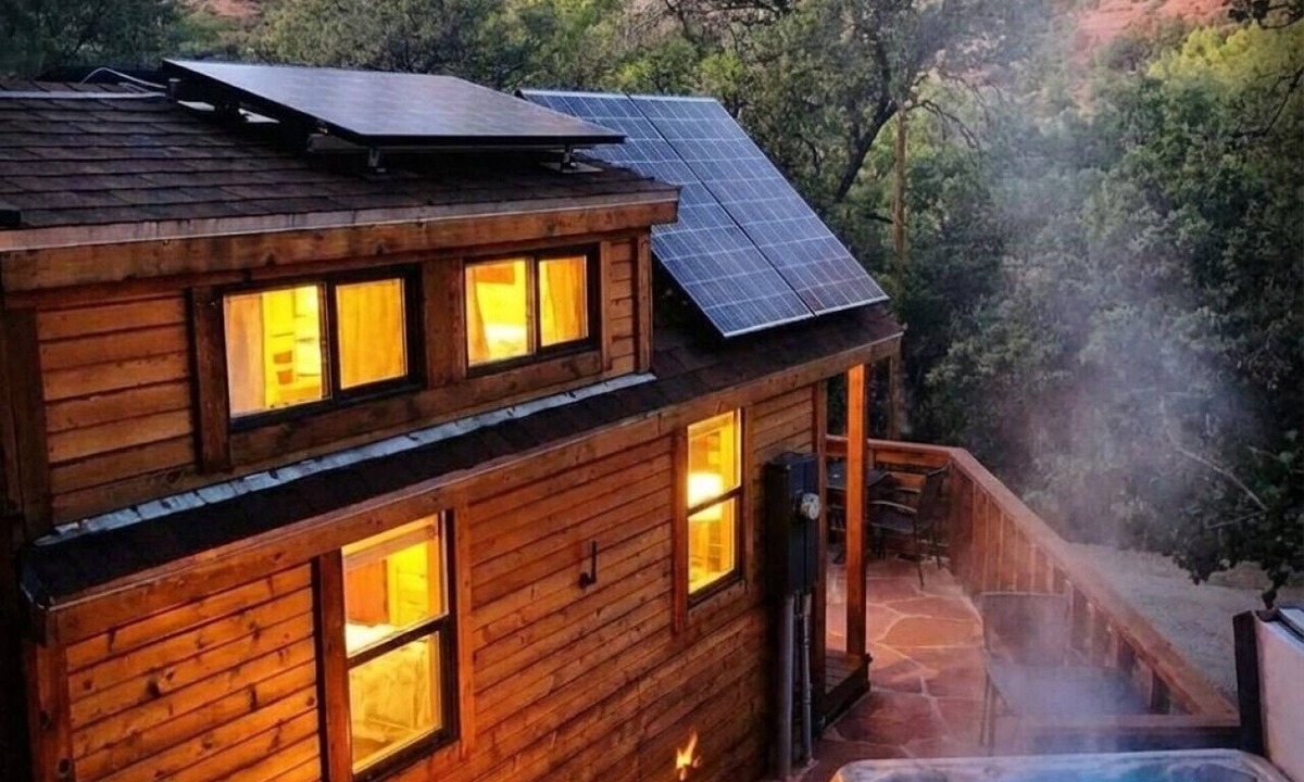Sedona House | Grow Cabin | Hot Tub, Cold Plunge, Red Rock Canyon View, Stargazing Deck, Fire Pit