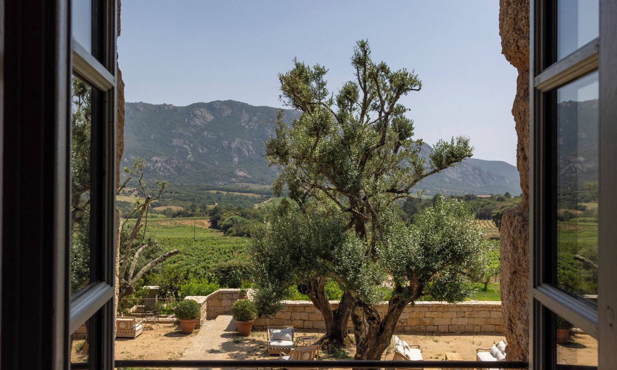 Sartene Hotel | Hameau Saparale
