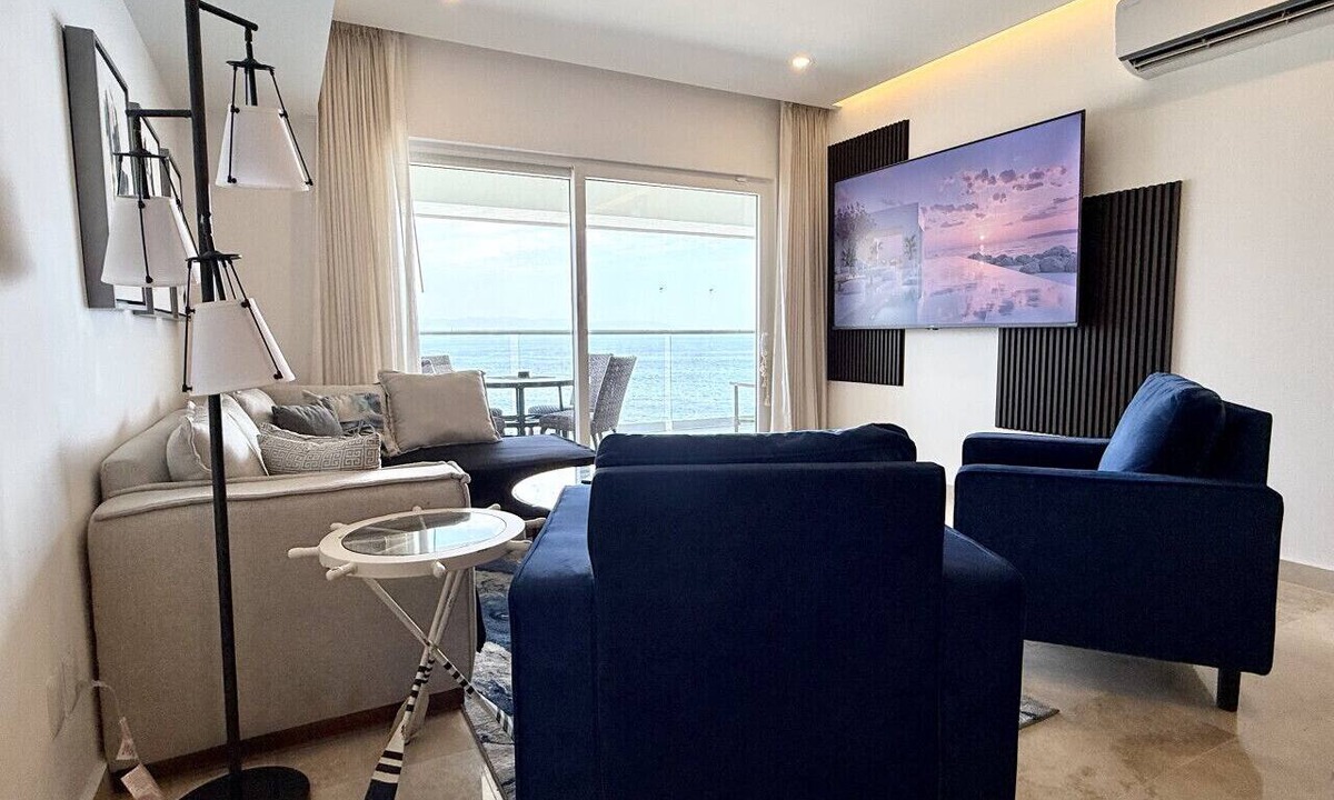Las Glorias Apartment | Harbor 171 – Oceanview Condo + Rooftop Pool (28th Floor)