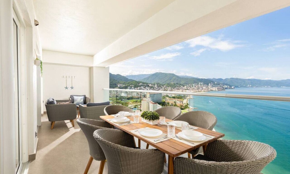 Las Glorias Apartment | Harbor NT2307 by Moikkarentals