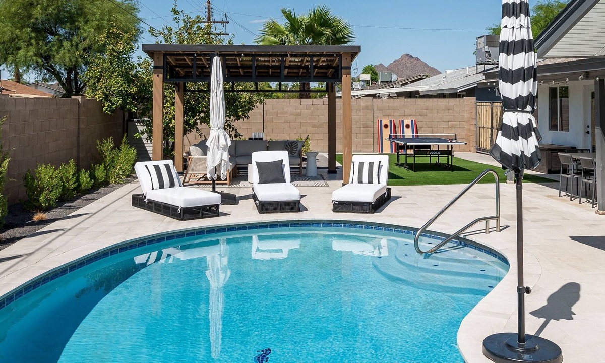 Scottsdale Country Acres House | Hazelwood by LuxeKey | Old Town Scottsdale w/Pool & Ping Pong