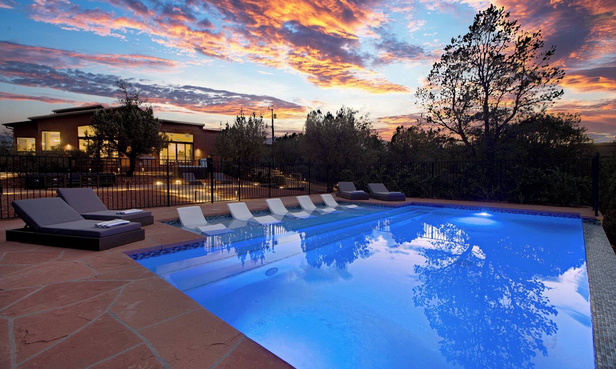 West Sedona House | Heated Infinity Pool - New West Sedona - Spectacular Red Rock Views