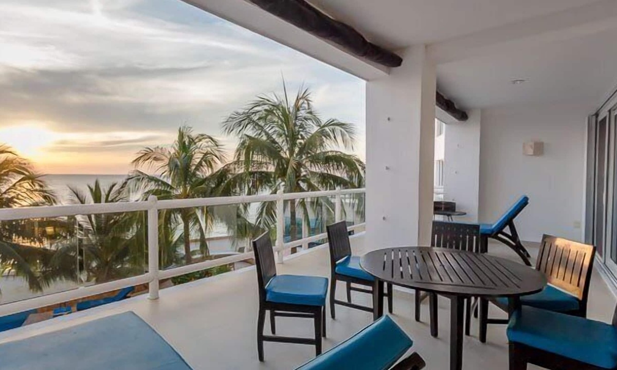 Zona Hotelera Norte Condo | Heated Pool, Fantastic Snorkeling